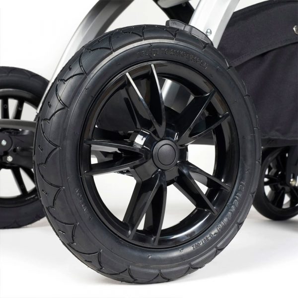 ickle bubba stomp luxe i-size isofix all in one travel system silver charcoal grey black handle